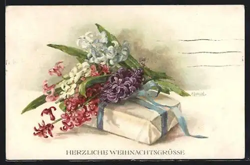 Künstler-AK M. Munk Nr. 1221: Stillleben mit Blumen und Geschenk, Herzliche Weihnachtsgrüsse