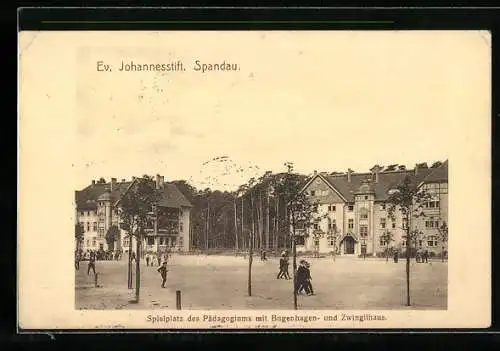 AK Berlin-Spandau, Evangelisches Johannesstift, Spielplatz des Pädagogiums mit Bugenhagen-u. Zwinglihaus
