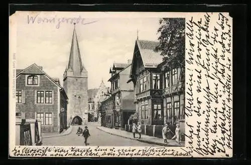 AK Wernigerode, Strassenpartie mit Westerntor