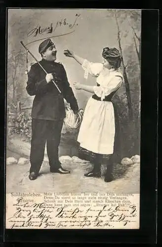 AK Soldat der Reserve in Uniform mit Frau