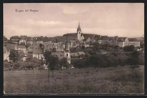 AK Engen im Hegau, Generalansicht mit Blick zum Kirchturm