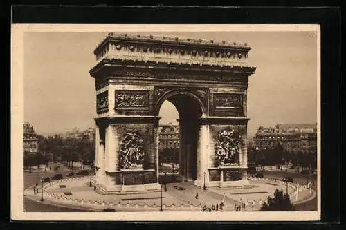 AK Paris, L`Arc de Triomphe, Triumphbogen