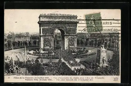 AK Paris, L`Arc de Triomphe, Triumphbogen, Fetes de la Vivtoire 14 Juillet 1919