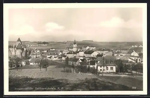 AK Heidenreichstein, Ortsansicht mit der Pfarrkirche hl. Margareta u. d. Burg Heidenreichstein