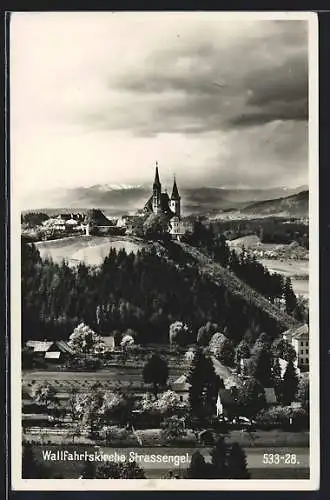 AK Judendorf-Strassengel, Gesamtansicht mit Wallfahrtskirche Maria Strassengel