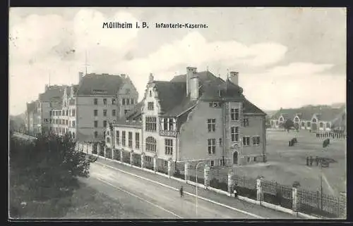 AK Müllheim i. B., Infanterie-Kaserne mit Hof