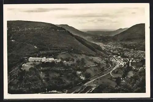 AK Bad Urach, Das Haus auf der Alb und Teilansicht der Ortschaft