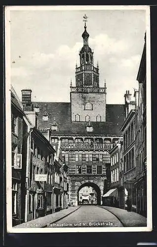 AK Emden / Ostfr., Der Rathausturm von der kleinen Brückstrasse aus gesehen