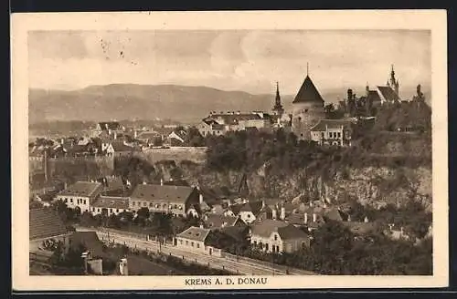 AK Krems a. d. Donau, Ortsansicht mit Turm und Bergpanorama