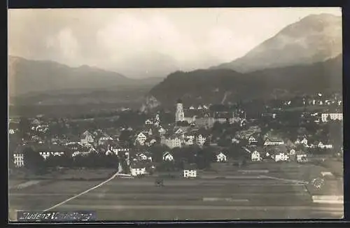 AK Bludenz /Vorarlberg, Gesamtansicht aus der Vogelschau