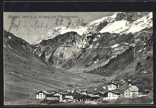 AK Stuben a. Arlberg, Gesamtansicht mit Flexenstrasse