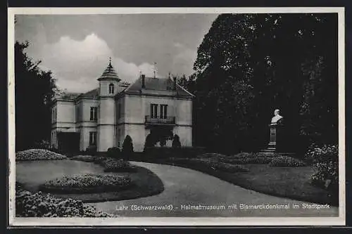 AK Lahr /Schwarzwald, Heimatmuseum mit Bismarckdenkmal im Stadtpark