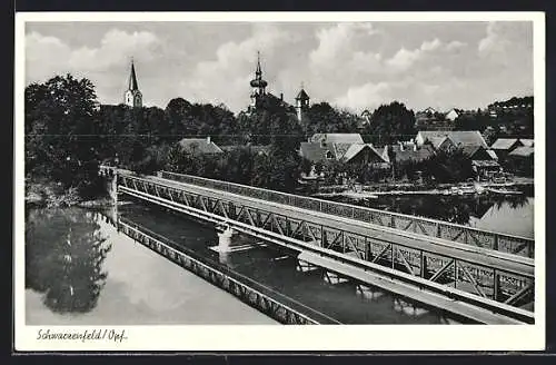 AK Schwarzenfeld /Opf., Flusspartie mit Brücke