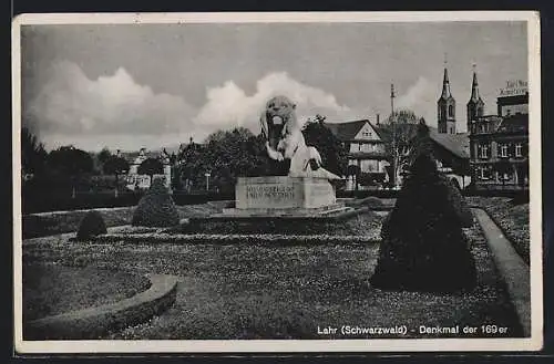 AK Lahr /Schwarzwald, Denkmal der 169er mit Ortsblick