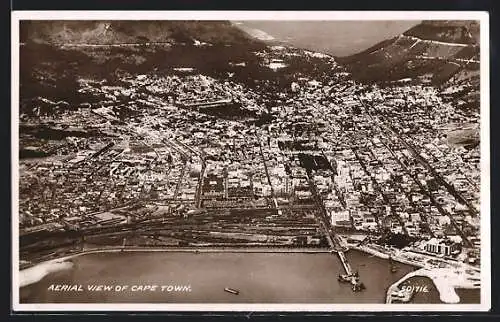 AK Cape Town, Aerial View of the town