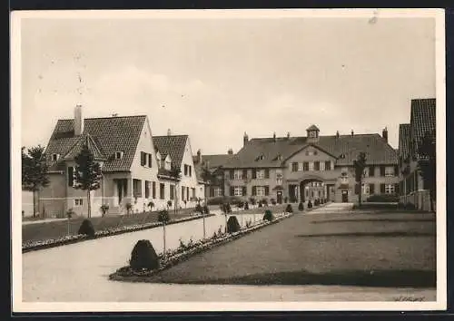 AK Essen, Arbeitersiedlung Alfredshof, Krupp-Werke, Partie mit Durchgang