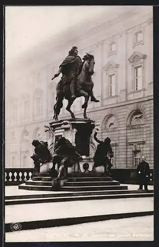Foto-AK NPG Nr. 44: Berlin, Denkmal des Grossen Kurfürsten