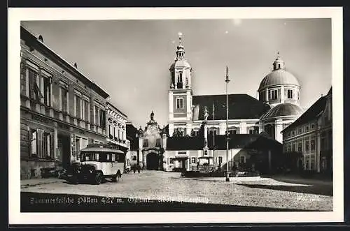 AK Pöllau /Oststmk, platz mit Bäckerei und Kirche