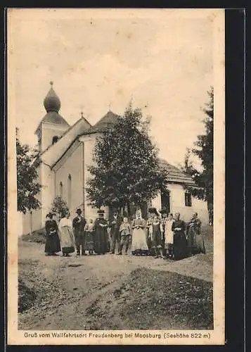 AK Moosburg in Kärnten, Freudenberg, Anwohner vor der Kirche