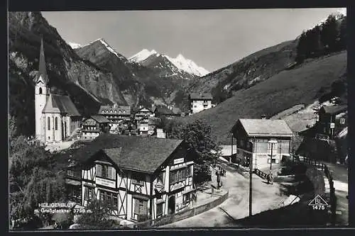 AK Heiligenblut, Ortsansicht mit Kirche und Grossglockner
