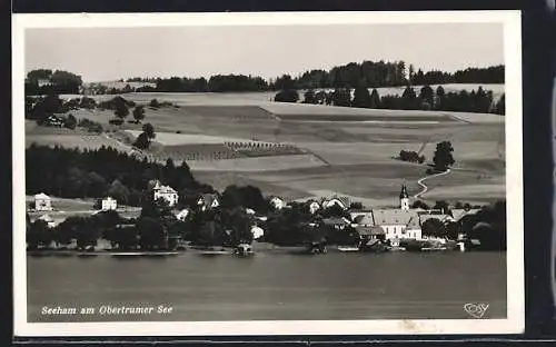 AK Seeham am Obertrumer See, Ortsansicht mit Kirche am Ufer