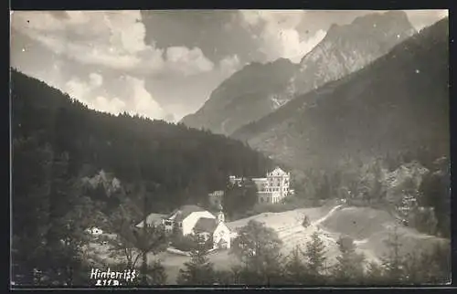 AK Hinterriss, Ortspartie mit Gipfelpanorama aus der Vogelschau