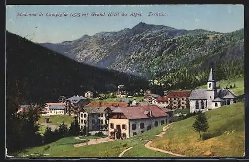 AK Madonna di Campiglio /Trentino, Ortsansicht aus der Vogelschau, mit Grand Hotel des Alpes