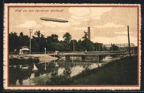 AK Spandau, Zeppelin über dem Stadtwald