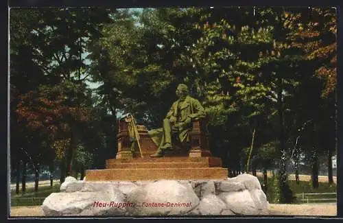 AK Neu-Ruppin, Fontane-Denkmal im Park