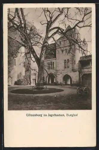 AK Götzenburg, Burghof