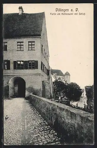 AK Dillingen / Donau, Partie am Hafenmarkt mit Schloss
