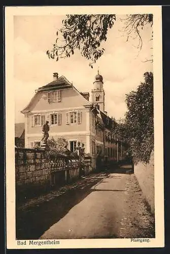 AK Bad Mergentheim, Pfarrgang mit Häuserpartie