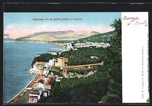 AK Sorrento, Panorama con la marina grande e Vesuvio
