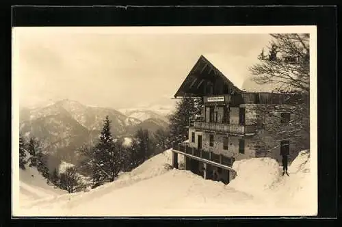 AK Waidring, Alpengasthaus Steinplatte, Bes.Johann Köck, im Schnee