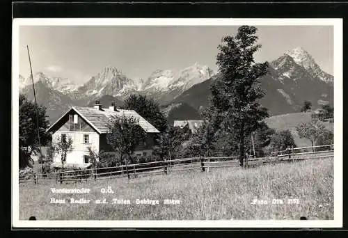 AK Vorderstoder /O.Ö., Hotel-Pension Haus Rodler m. d. Toten Gebirge