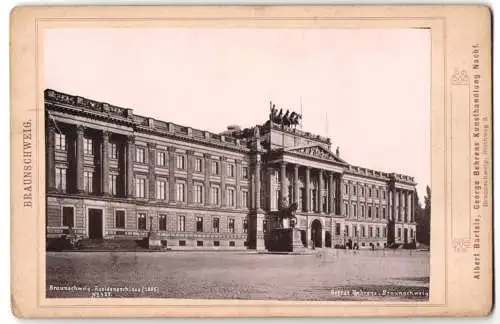 Fotografie Albert Bartels, Braunschweig, Ansicht Braunschweig, Partie am Residenzschloss um 1886