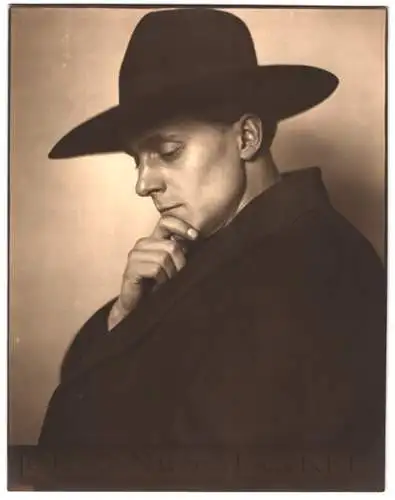 Fotografie Hermann Brühlmeyer, Baden bei Wien, Portrait Pianist Johannes Manker