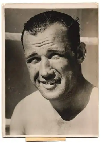 Fotografie Box-Weltmeister im Schwergewicht Jack Sharkey besiegte Max Schmeling nach Punkten in Long Island 1932