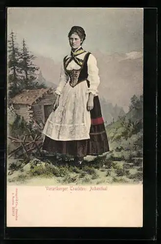 AK Junge Frau aus Achenthal in Vorarlberger Tracht
