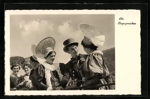 AK Junge Frauen in Alt-Bregenzertrachten mit Hüten