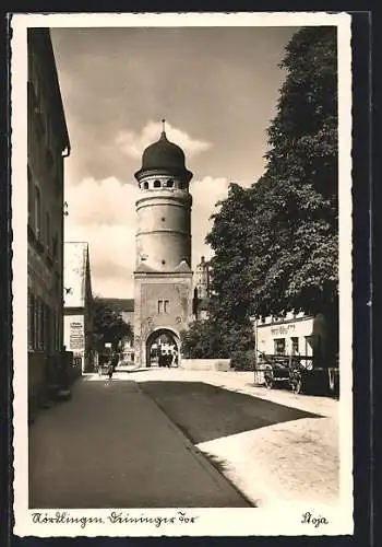 AK Nördlingen, Strassenpartie am Tor