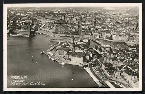 AK Stockholm, Fliegeraufnahme vom Ort mit Kirche