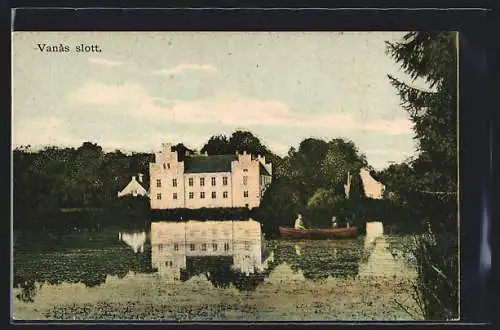 AK Vanas, Slott