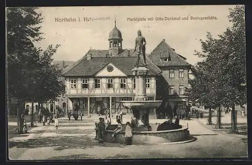 AK Northeim i. H., Marktplatz mit Otto-Denkmal und Beutegeschütz