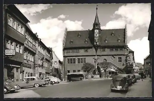 AK Ochsenfurt / Main, Marktplatz mit Rathaus & Hotel Schnecke