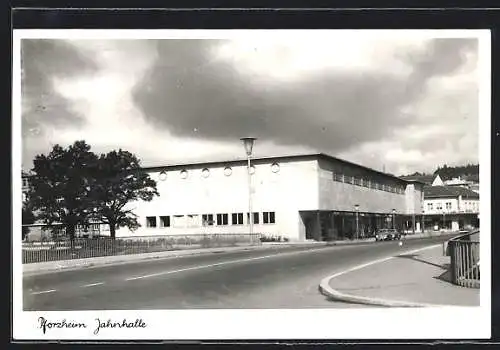 AK Pforzheim, Strassenpartie mit Jahnhalle