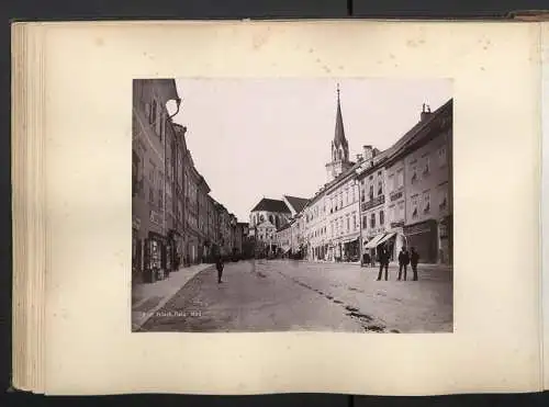 Fotoalbum mit 49 Fotografien, Ansicht Wien, Schönbrunn, Innerer Burgplatz, Rathaus, Stefanskirche, Opernring, Graben