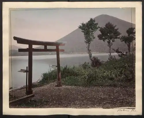 Fotoalbum mit 65 Fotografien, Ansicht Kioto, Tracht, Geisha, Tempel, Daibutsu, Nikko, Kobe, Tokyo