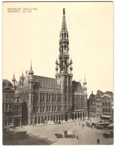 Riesen-AK Brüssel / Bruxelles, Hotel de Ville, Marktstände auf dem Rathausplatz