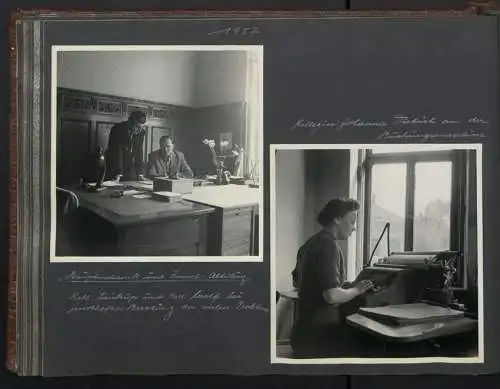 2 Fotoalben mit 89 Fotografien, Ansicht Reichenbach i.Vogtland, VEB Textilveredlungswerk, Werksansicht, 1957